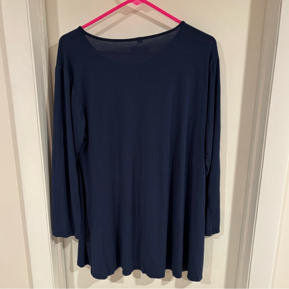 Basic Navy Tee - Picture 5 of 5
